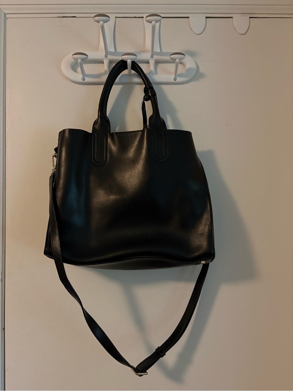 Danier Black Leather Tote with Adjustable Shoulder Strap